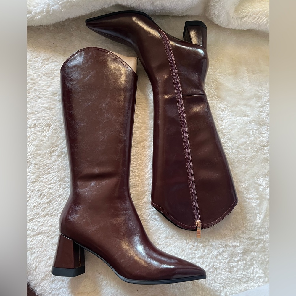 Elegant Anchora Red Leather Knee-High Boots - Picture 2 of 16